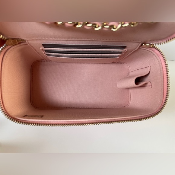 🆕 Chanel Rectangular Vanity 22C Sakura Pink Caviar with Gold Hardware - Picture 7 of 10